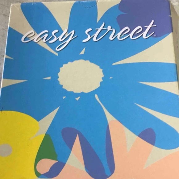 EASY Street Women's Audra Wedge Sandal, Pewter, 6 NWT - Picture 7 of 9